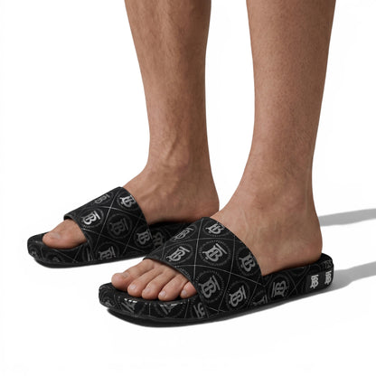 🖤 Burberry Monogram Rubber Slides – Black Luxury Summer Essential
