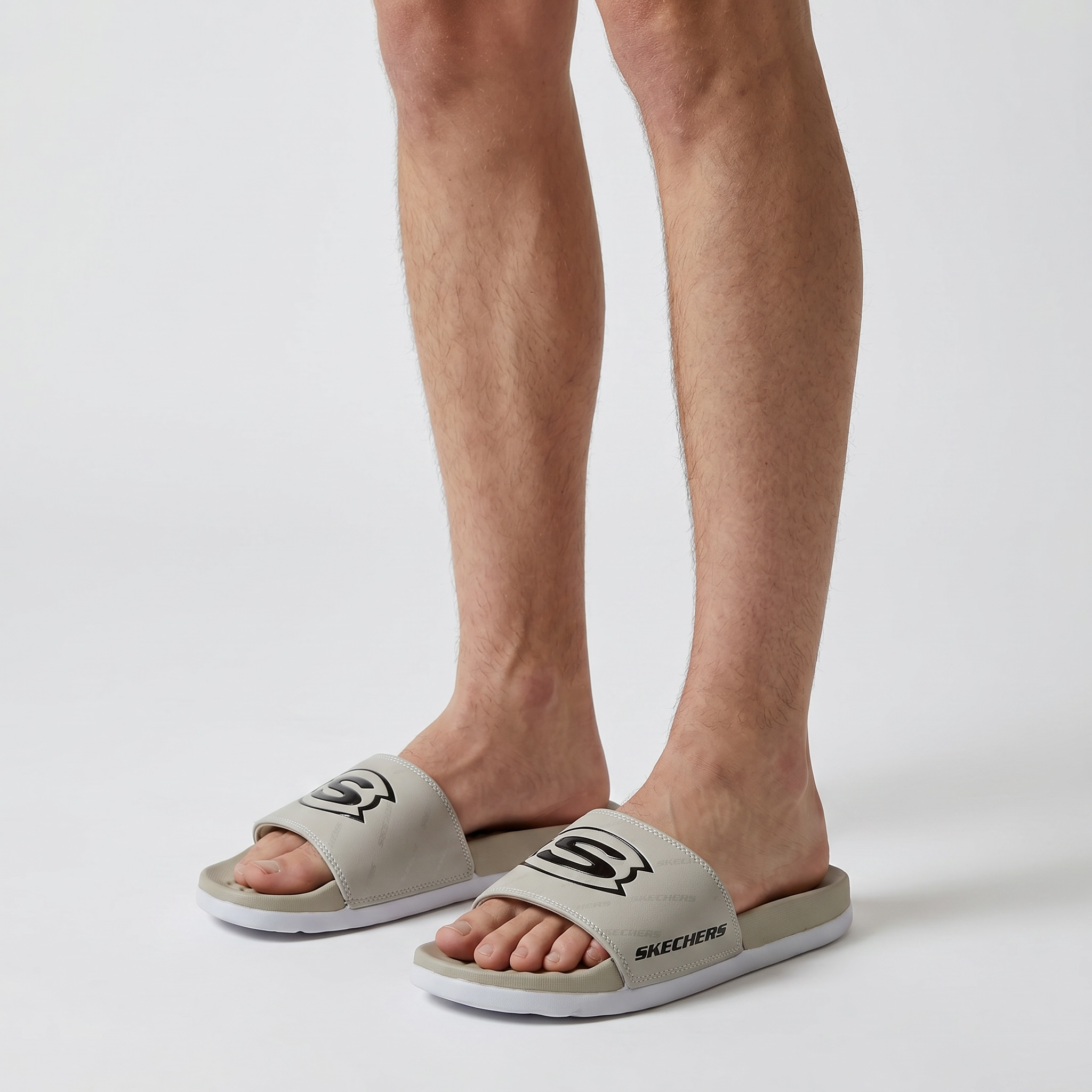 🤎⚪ Skechers Slides – Beige Comfort Air Edition 🌟🩴