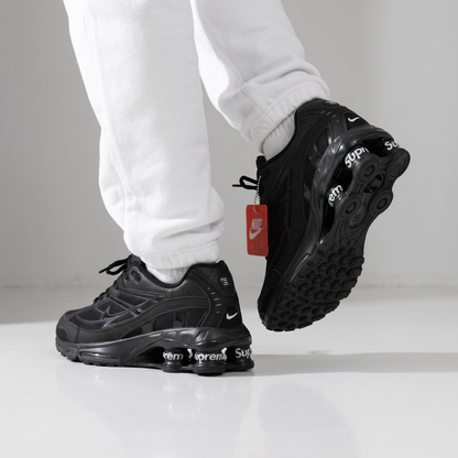 🔥👟 Nike Shox Ride 2 x Supreme Triple Black Limited Edition Sneakers – Premium Streetwear Cushion Running Shoes 🖤⚡