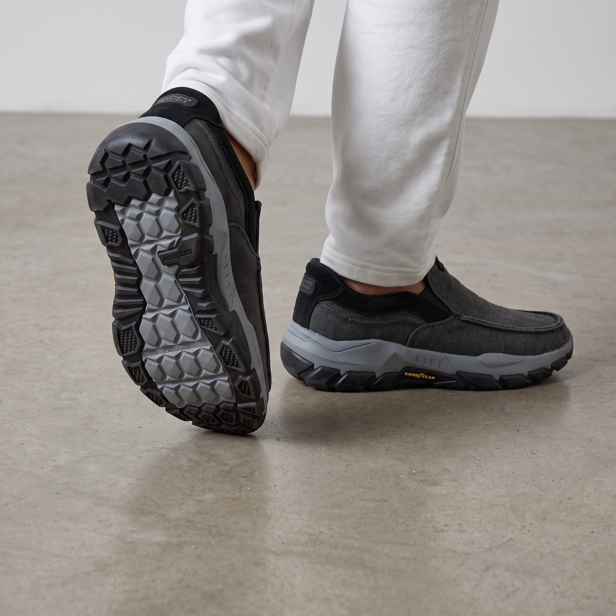 Skechers Slip-On Trainer – Charcoal Grey 👟