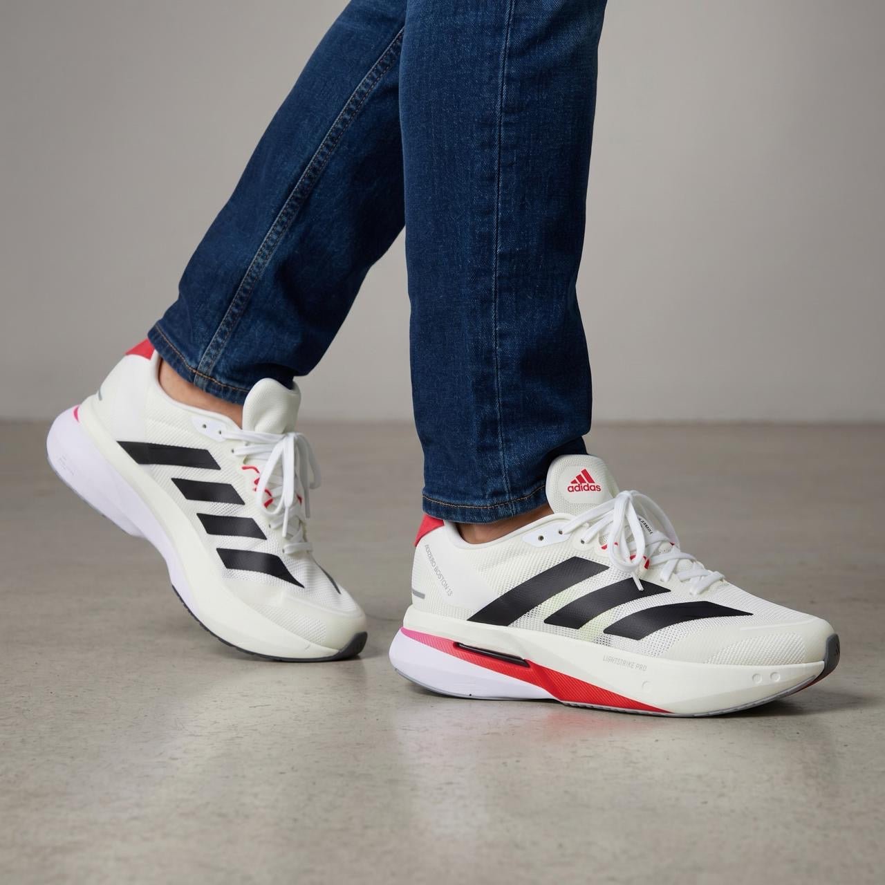 👟 Adidas Adizero Boston 12 – White / Black / Red