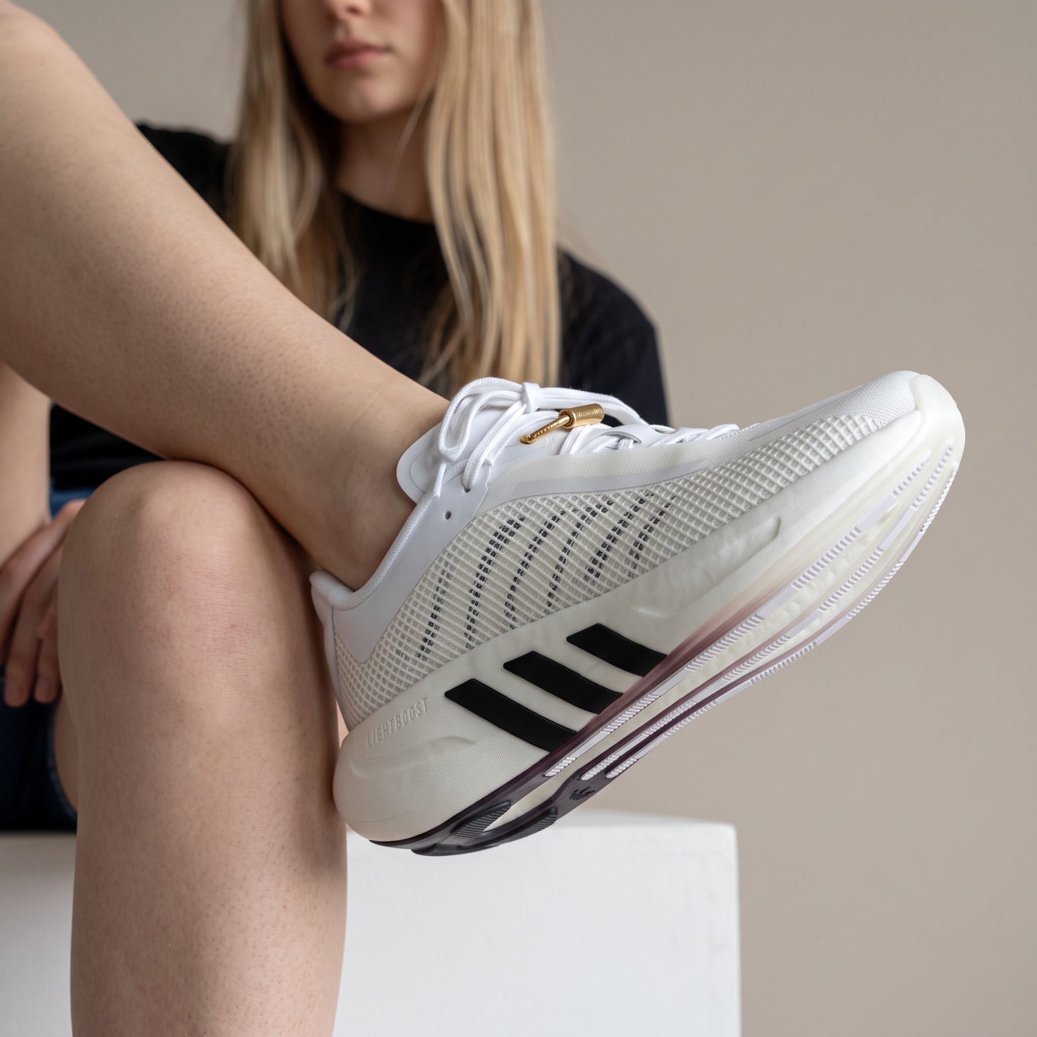 Adidas HyperBoost – White Mesh Runner 👟✨