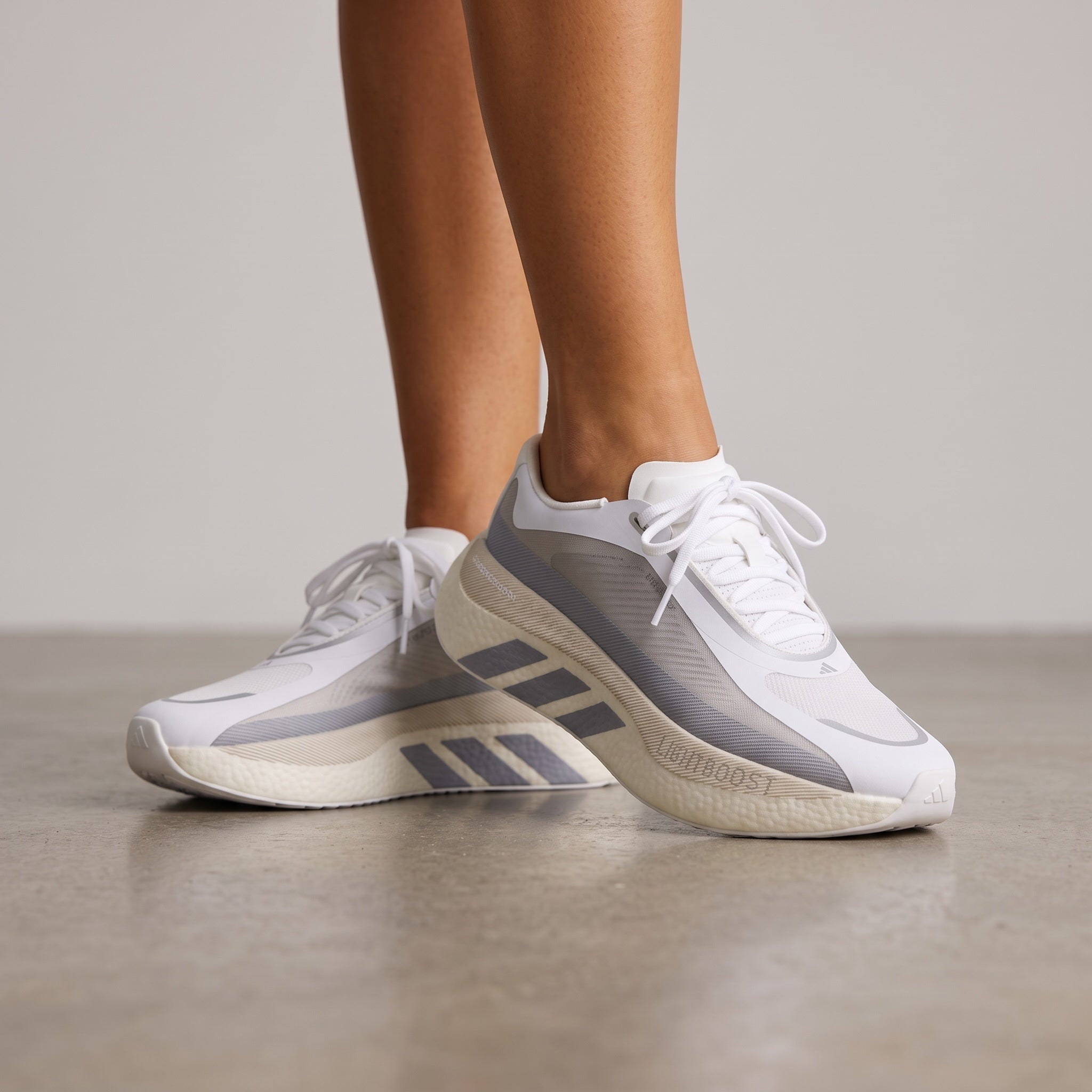 Adidas Ultraboost – White Grey Runner 👟