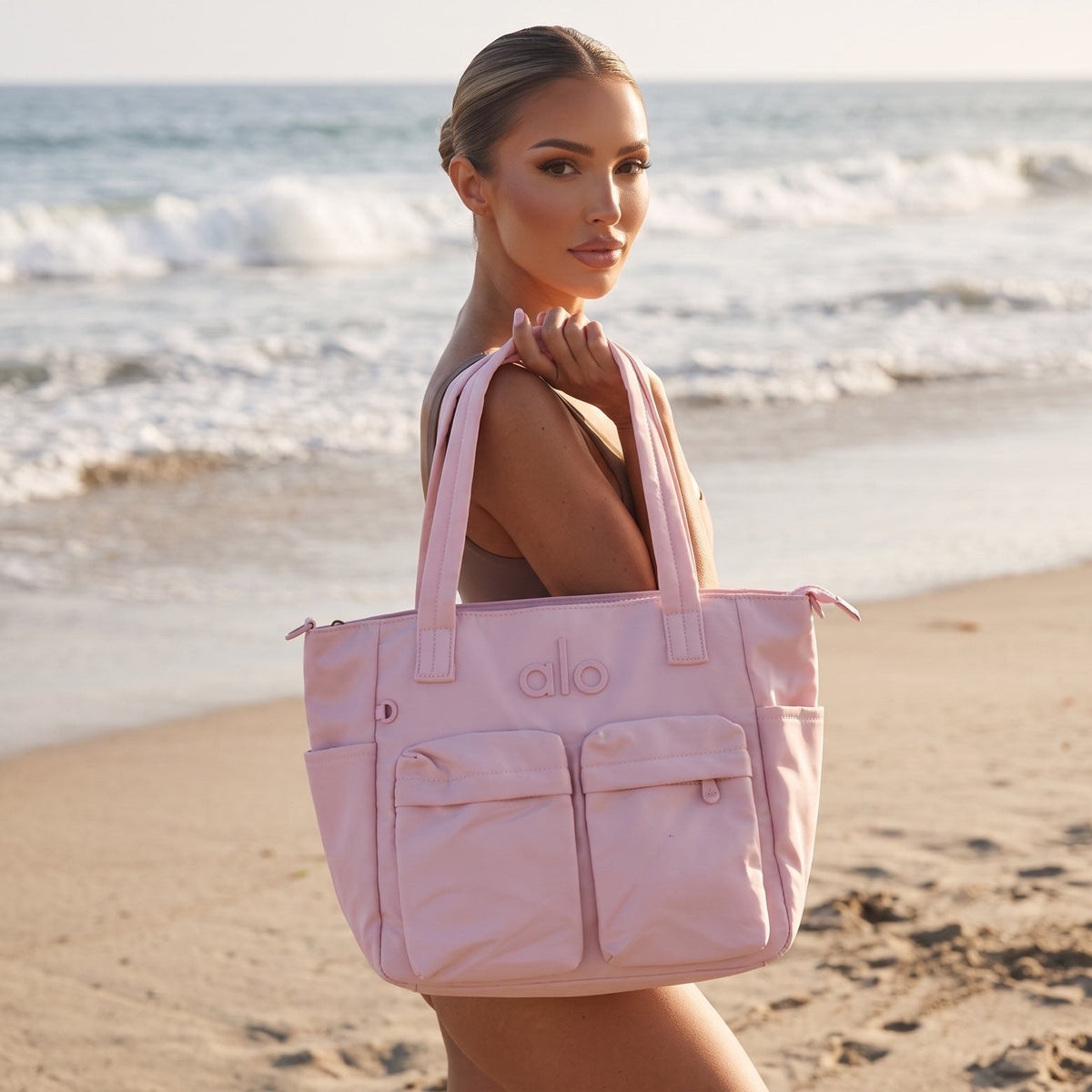 🩷 Alo Yoga Utility Tote Bag ✨