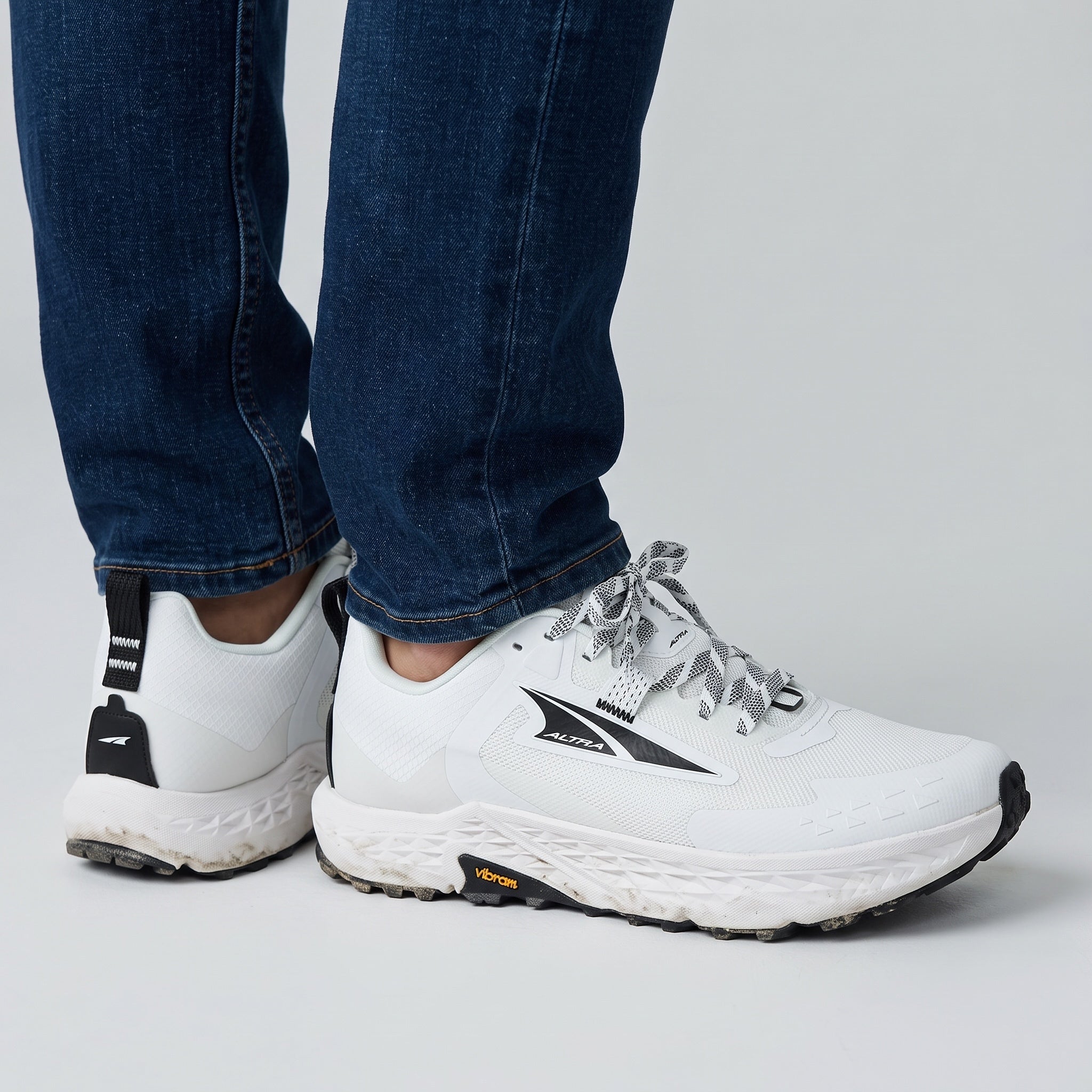 Altra Trail Runner – White Lightweight Sneaker 👟