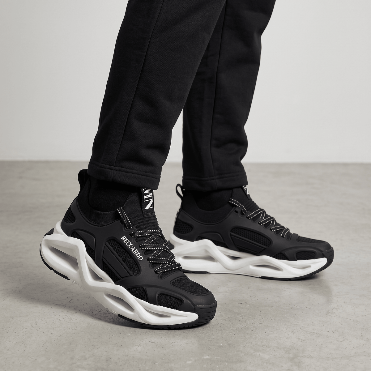 🖤 Armani Exchange Chunky Runner Sneakers White & Black 👟⚡