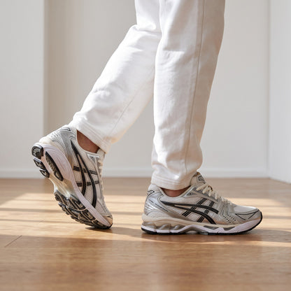ASICS GEL-KAYANO™ 14 – Cream / Silver 🩶🤍