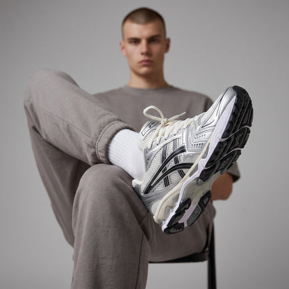ASICS GEL-KAYANO™ 14 – Cream / Silver 🩶🤍