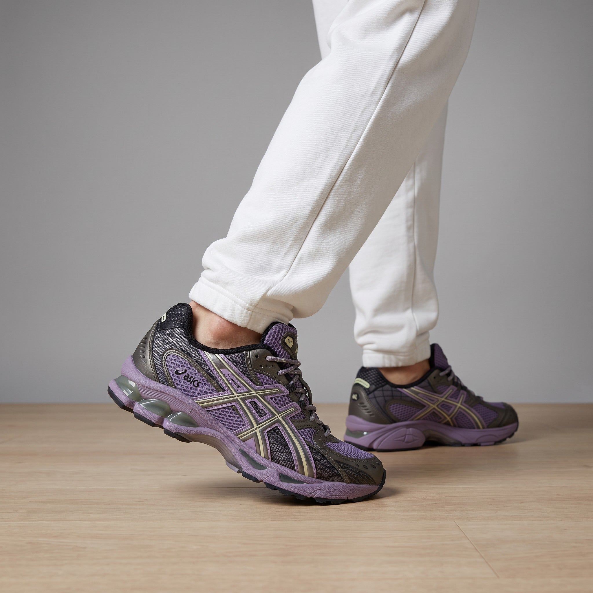 ASICS GEL-NIMBUS™ 10.1 – Lavender / Graphite 💜🩶