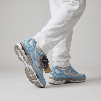 💙🤍 ASICS GEL-NYC Retro Running Sneakers – Sky Blue Edition 👟⚡