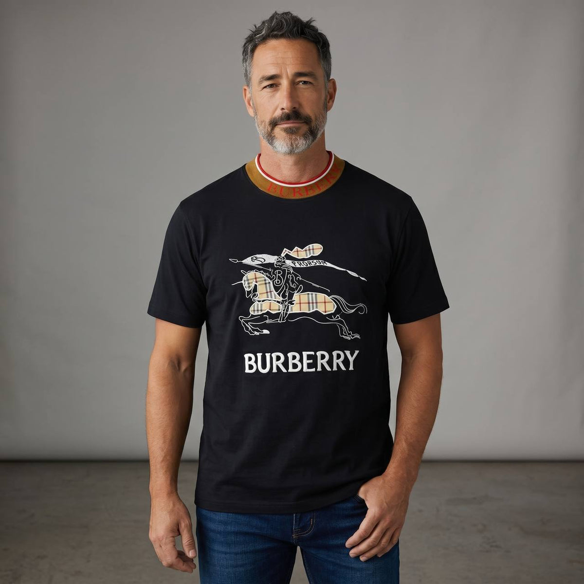Burberry Equestrian Knight Graphic T-Shirt – Black Heritage Edition 🖤✨