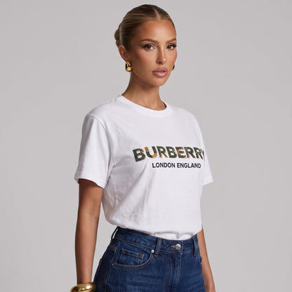 Burberry Logo T‑Shirt – White Graphic Tee 👕✨one size