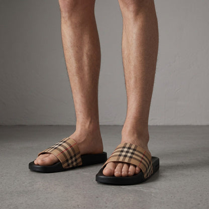 Burberry Vintage Check Slide Sandals – Men's Luxury Designer Comfort Slides