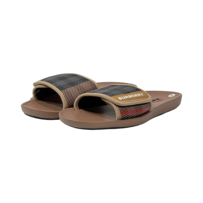 🖤 Burberry x Goodyear Check Comfort Slides
