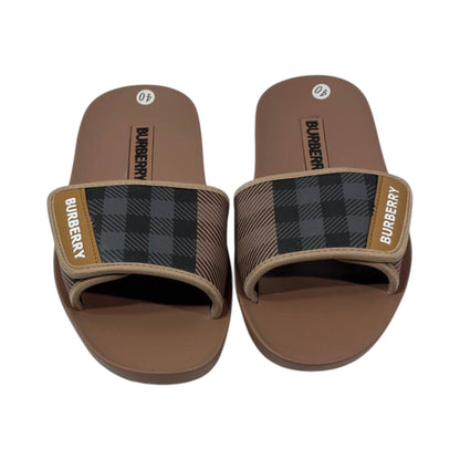 🖤 Burberry x Goodyear Check Comfort Slides