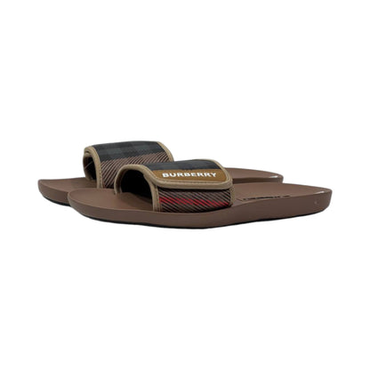 🖤 Burberry x Goodyear Check Comfort Slides