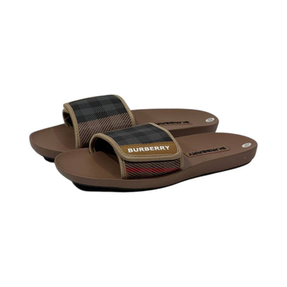 🖤 Burberry x Goodyear Check Comfort Slides