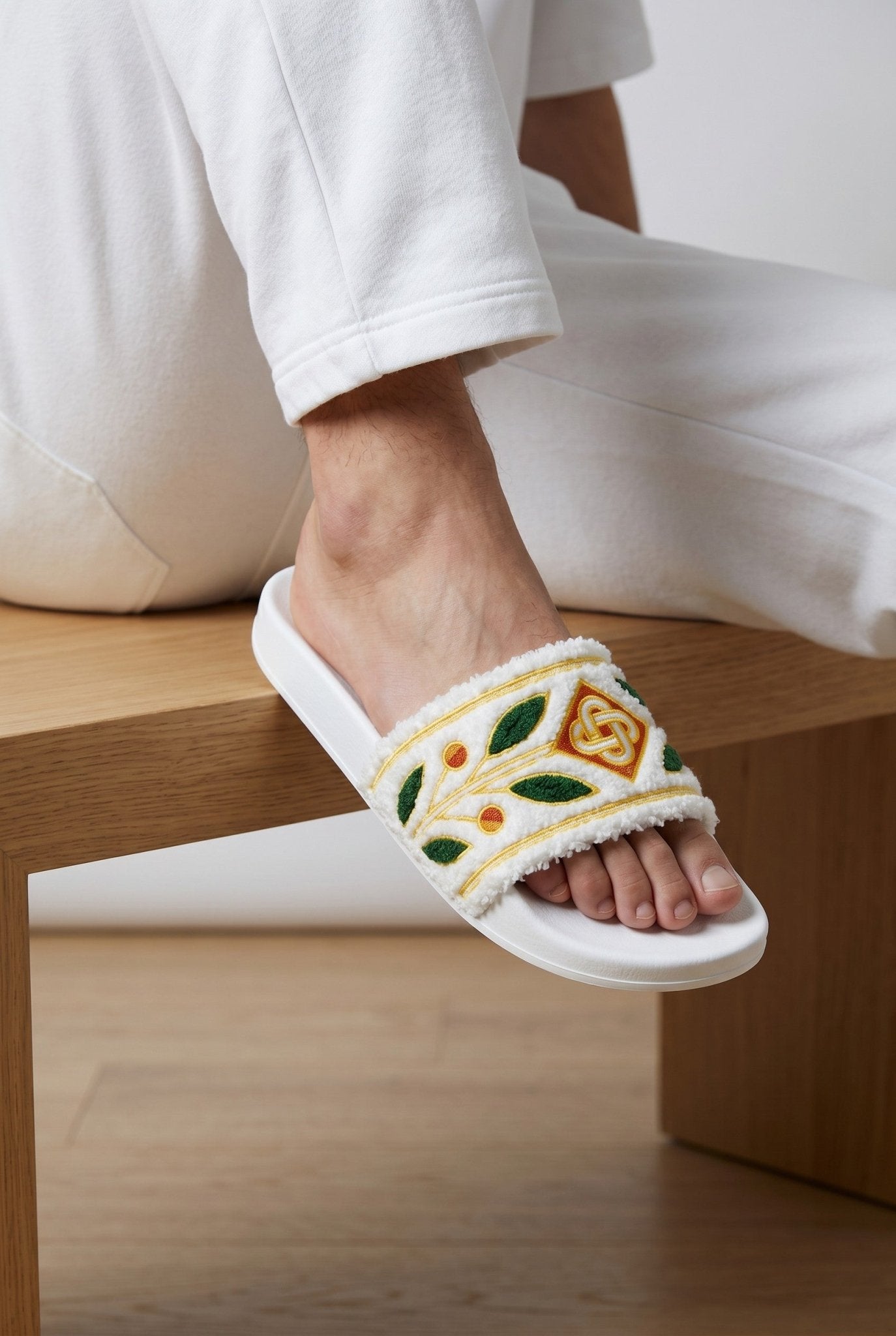 Casablanca Embroidered Terry Cloth Slides – White