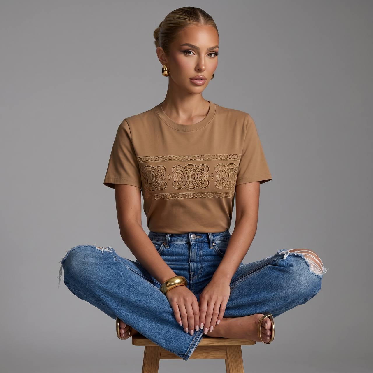 Celine Camel Triomphe Logo T-Shirt 🤎✨