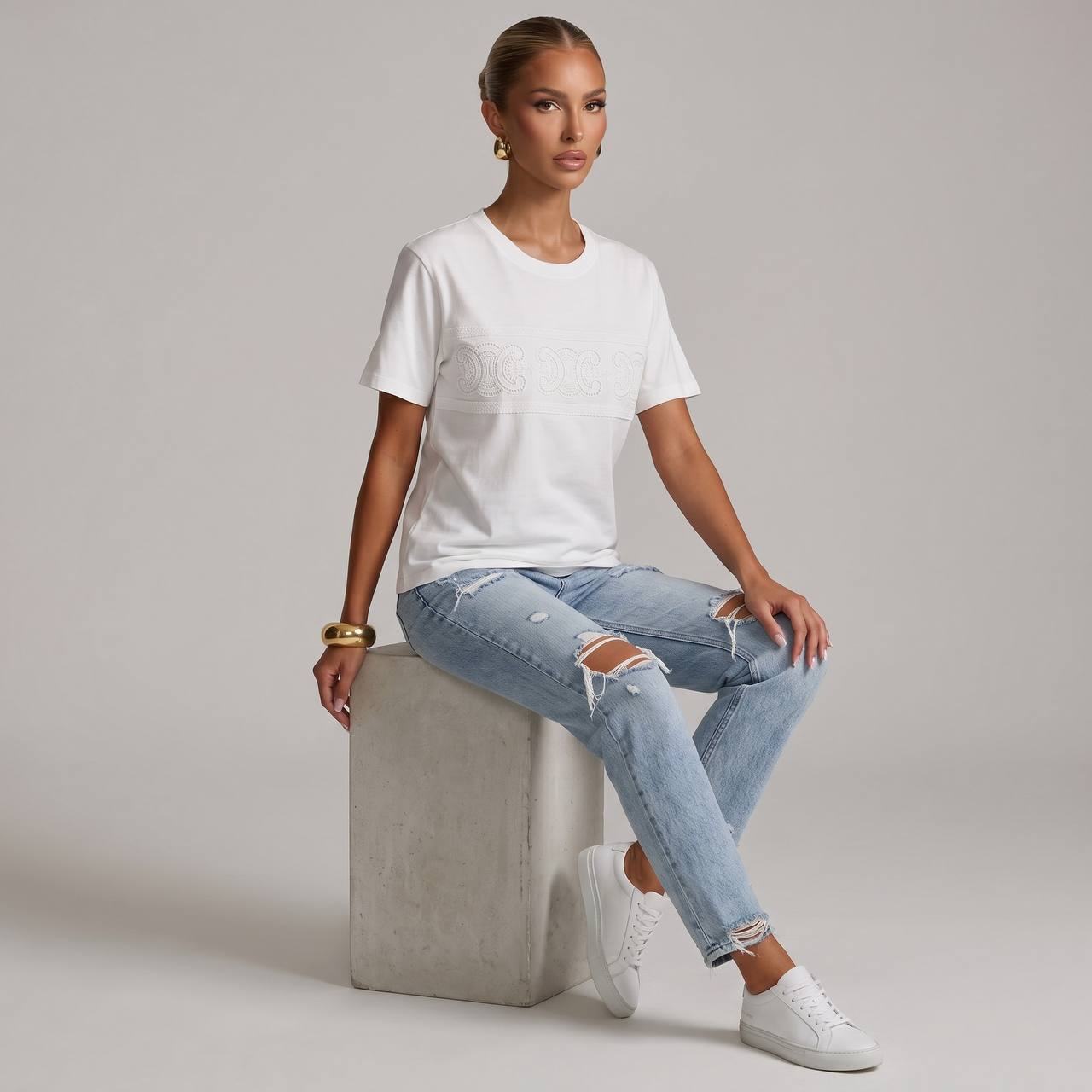 Celine White Triomphe Logo T-Shirt 🤍✨