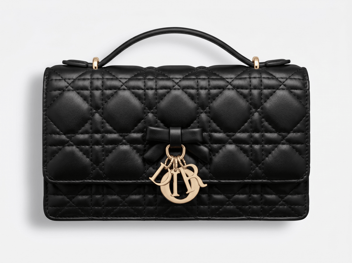 🖤 Dior Lady Top Handle Quilted Leather Bag – Timeless Black Luxury 🖤