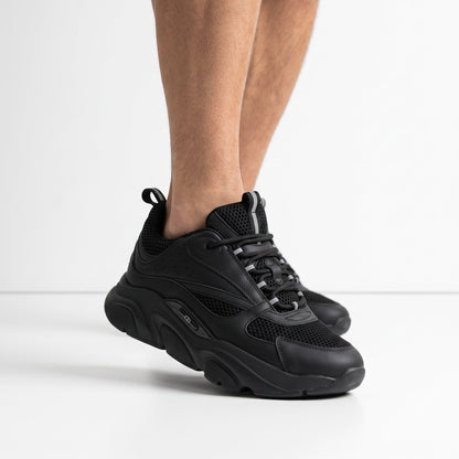 Dior Chunky Low-Top Runner Sneakers — Black