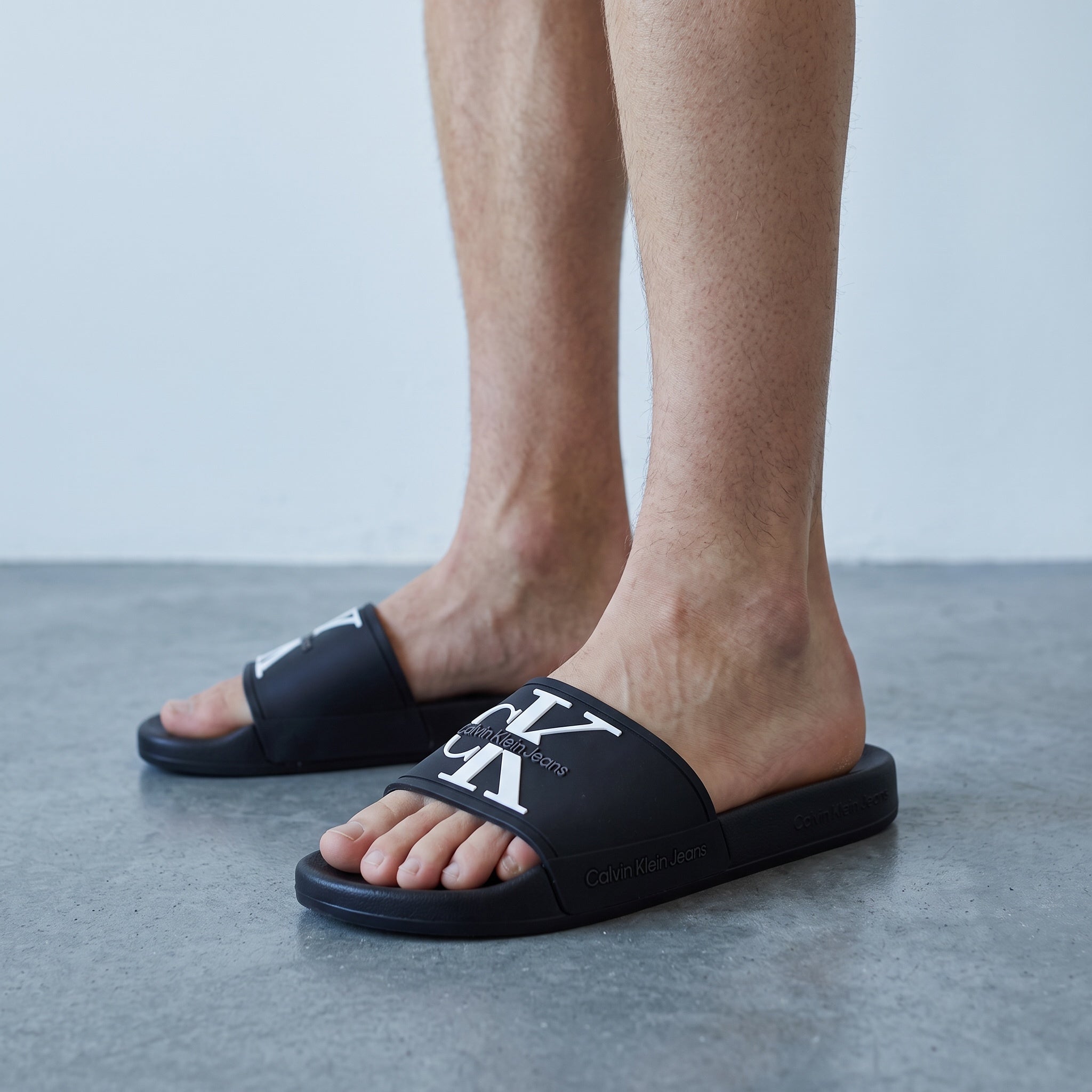Calvin Klein Slides – Black Logo Pool Slide 🖤