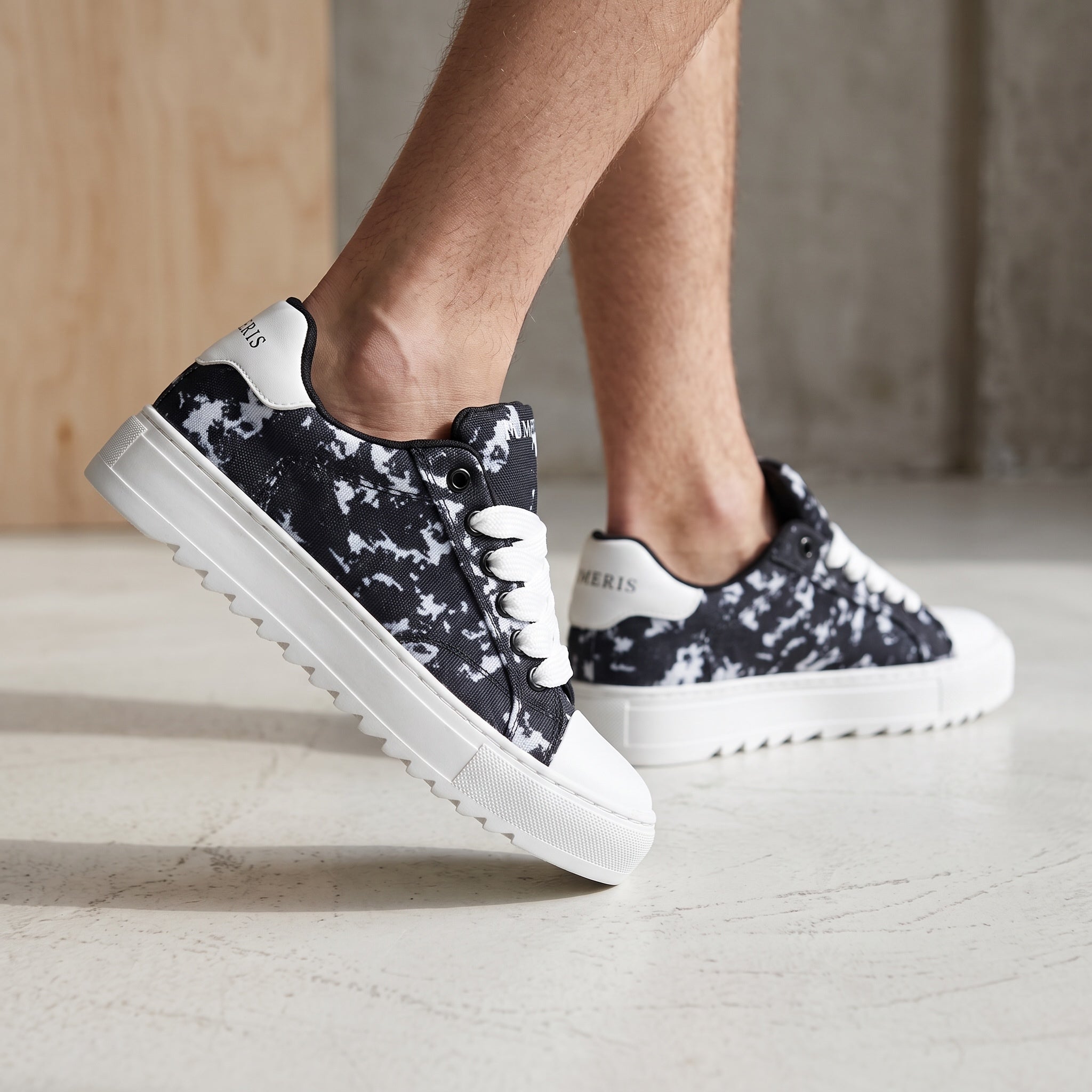 Numeris Low-Top – Black Marble Sneaker 🖤🤍