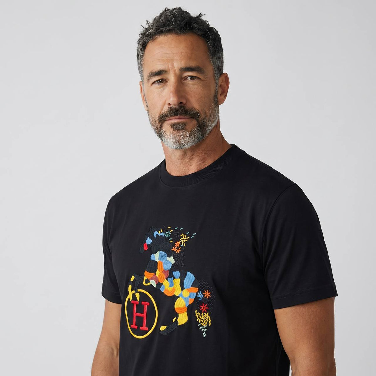 Hermès Artistic Horse Embroidered T-Shirt – Black Luxury Edition 🐎🖤