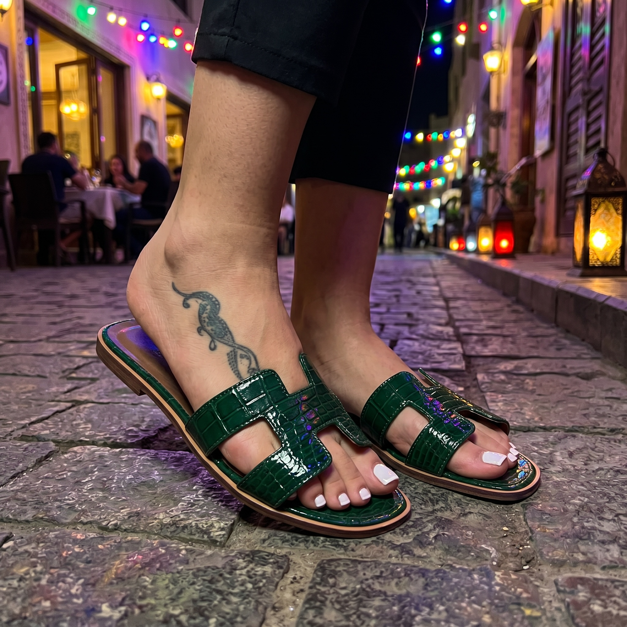 Hermès Oran Croc-Embossed Sandals – Emerald Green Edition 💚✨