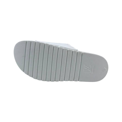 Louis Vuitton Monogram Comfort Slides – All White Edition 🤍✨