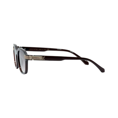 🕶️ Louis Vuitton Signature Square Sunglasses – Black & Gold Luxury Edition ✨