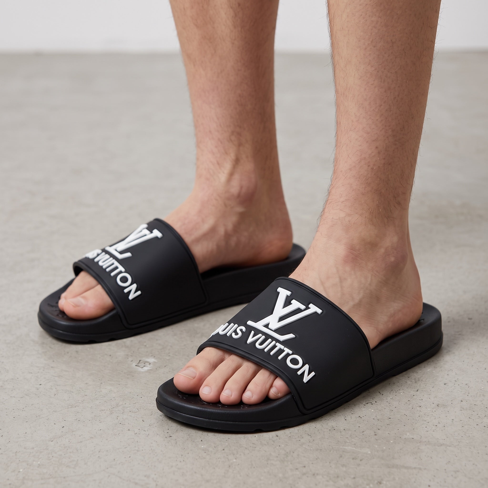 Louis Vuitton Slides – Black Logo 🖤🩴