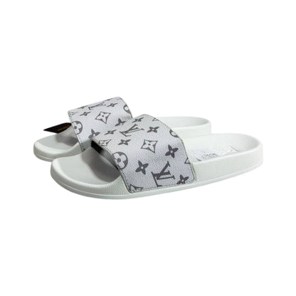 Louis Vuitton White Monogram Slides – Luxury Everyday Comfort Sandals 🤍👡