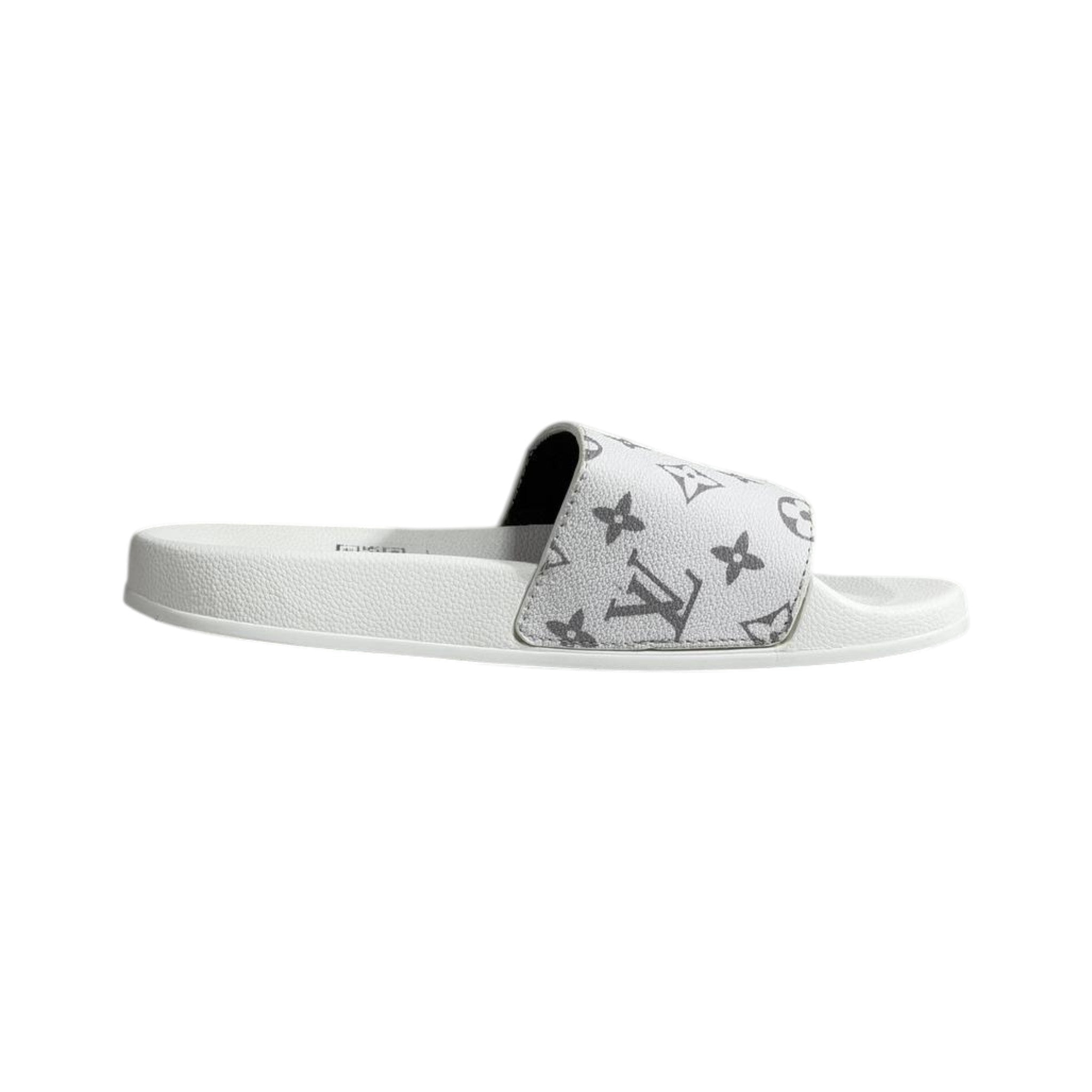Louis Vuitton White Monogram Slides – Luxury Everyday Comfort Sandals 🤍👡