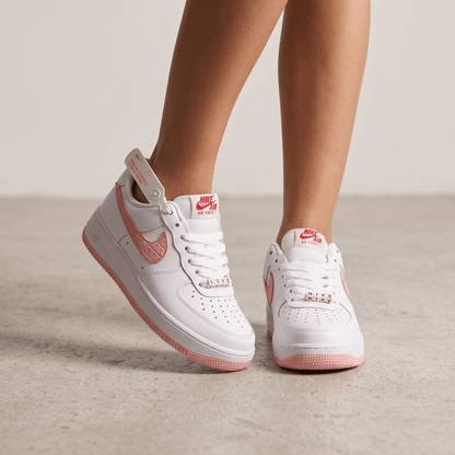 Nike Air Force 1 Pink Embroidery 🤍🌸👟