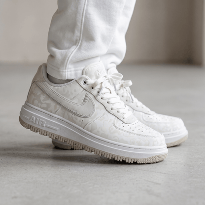 Nike Air Force 1 Triple White Monogram 🤍👟✨