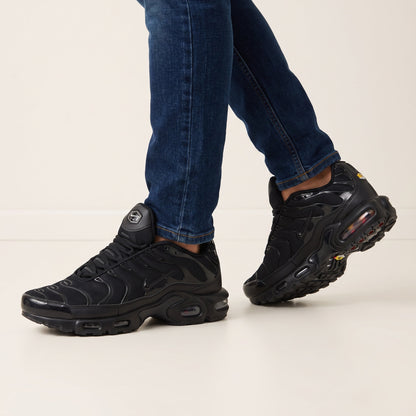 Nike Air Max Plus Triple Runner — Black