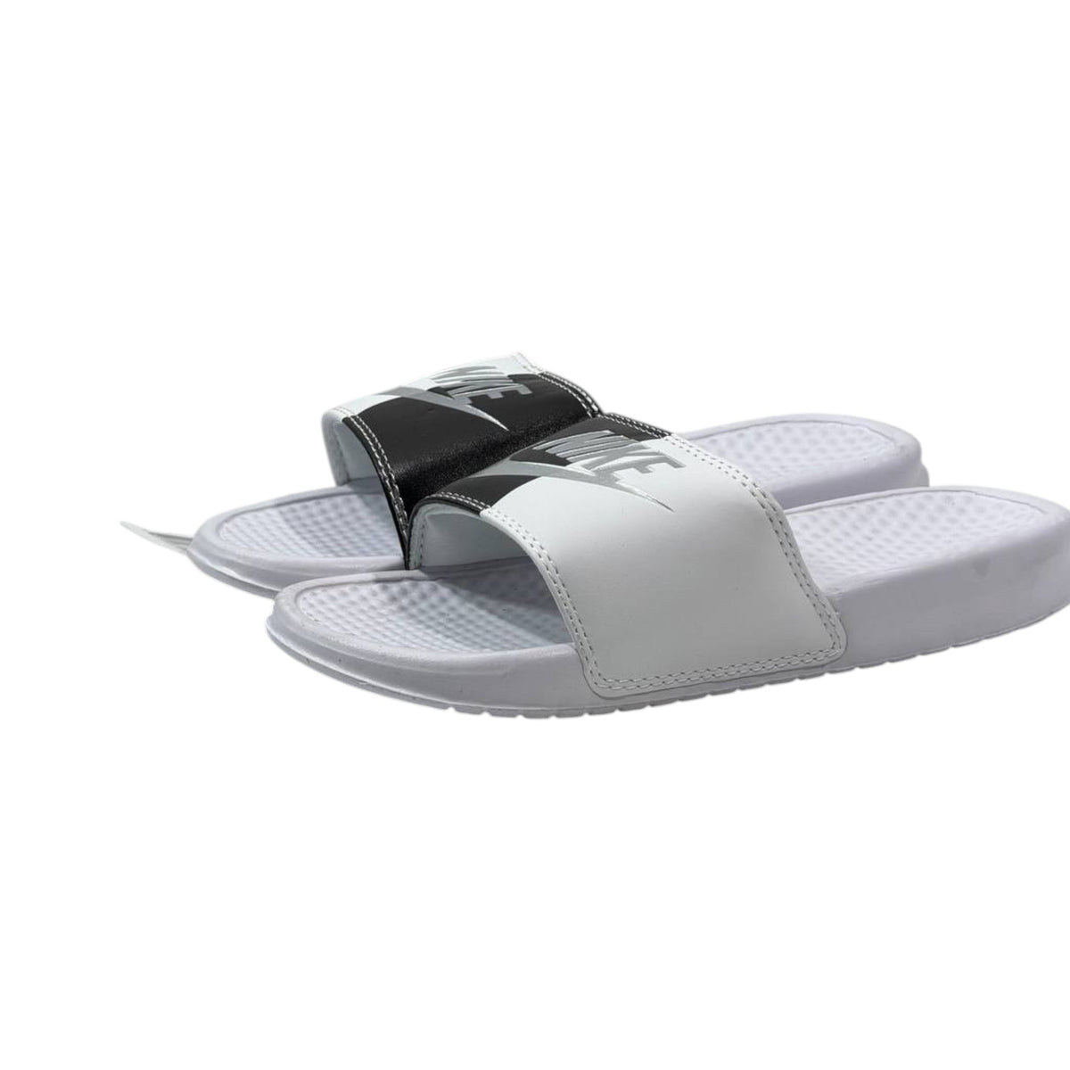 ⚫⚪ Nike Benassi Duo Slides – Black & White Edition