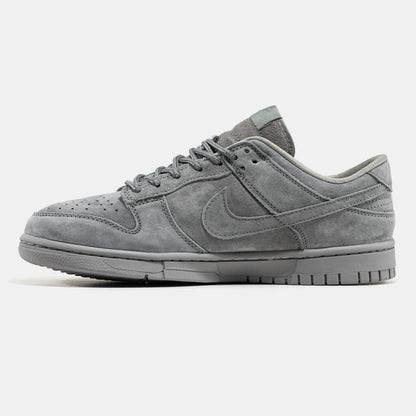 Nike Dunk Low Suede Supreme — Grey