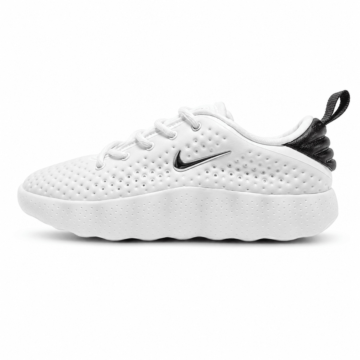 Nike Mind Perforated Casual Runner — White & Black
