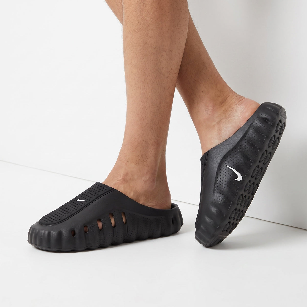 Nike Mind Slip-On Clog — Black
