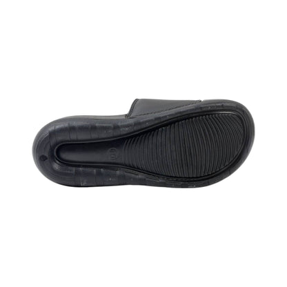 Nike Tech Essential Slides – Black & White Edition ⚫⚪🔥