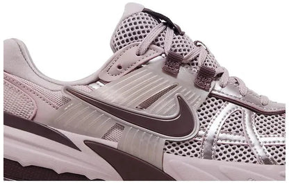 Nike Tech Runner — Dusty Pink Metallic