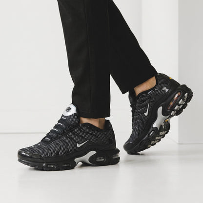 Nike Tuned Air Max Runner — Black