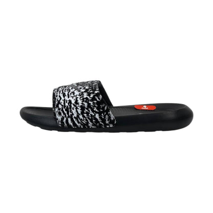 🖤 Nike Victori One Black & White Pattern Slides – Ultimate Comfort & Sporty Style ⚡