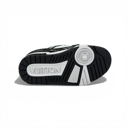 Louis Vuitton Black & White Low-Top Sneakers – Luxury Street Style Design 👟✨