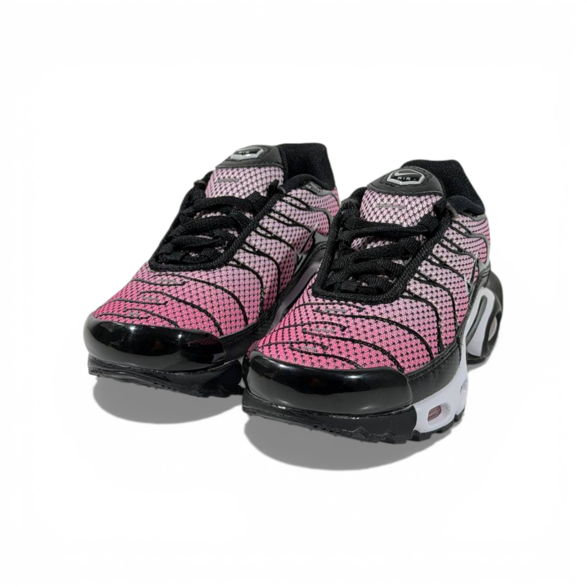 Nike Air Max TN Kids Sneakers – Pink & Black Sporty Comfort 👟💖