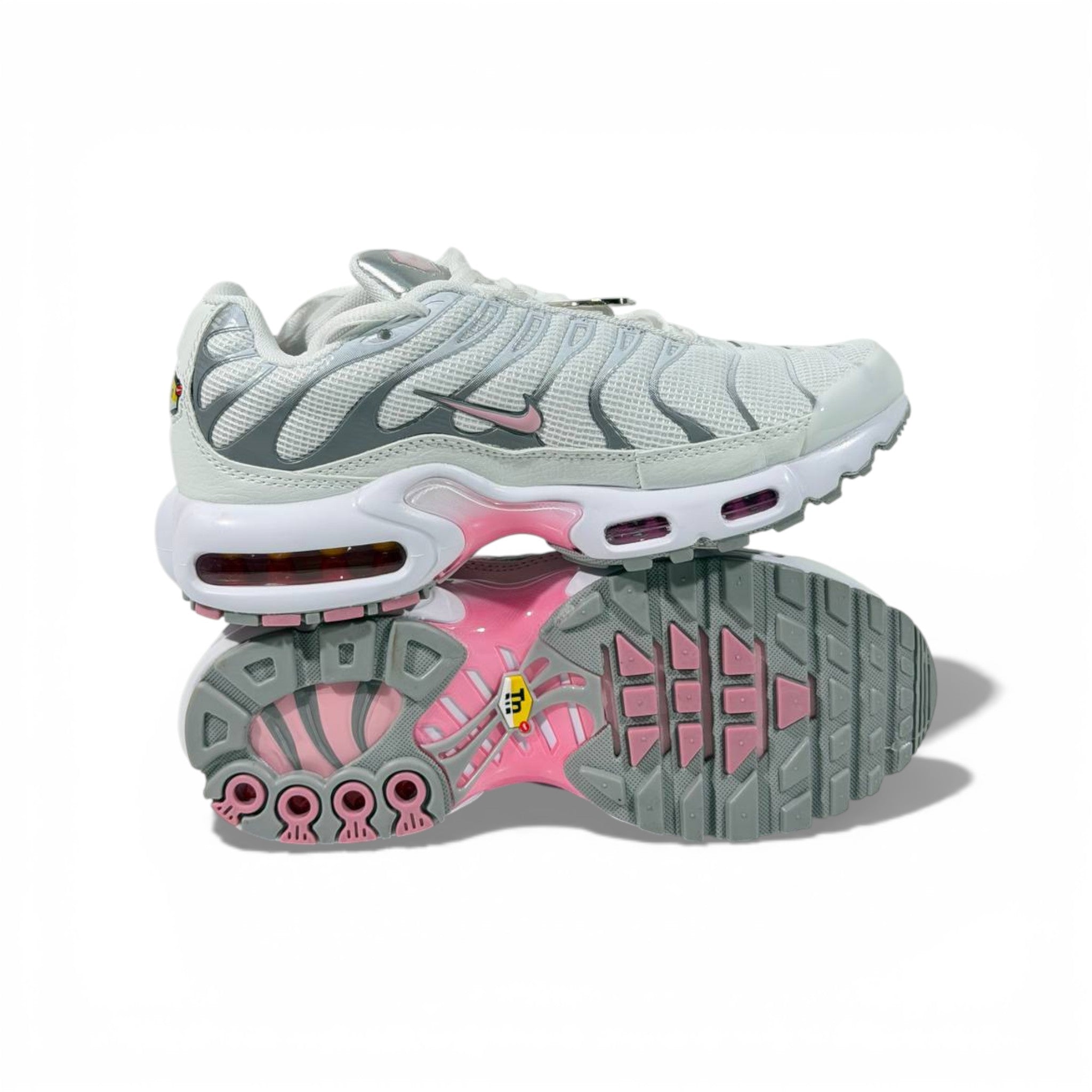 Nike Air Max TN  Sneakers – White & Pink Lightweight Comfort 👟🤍💗