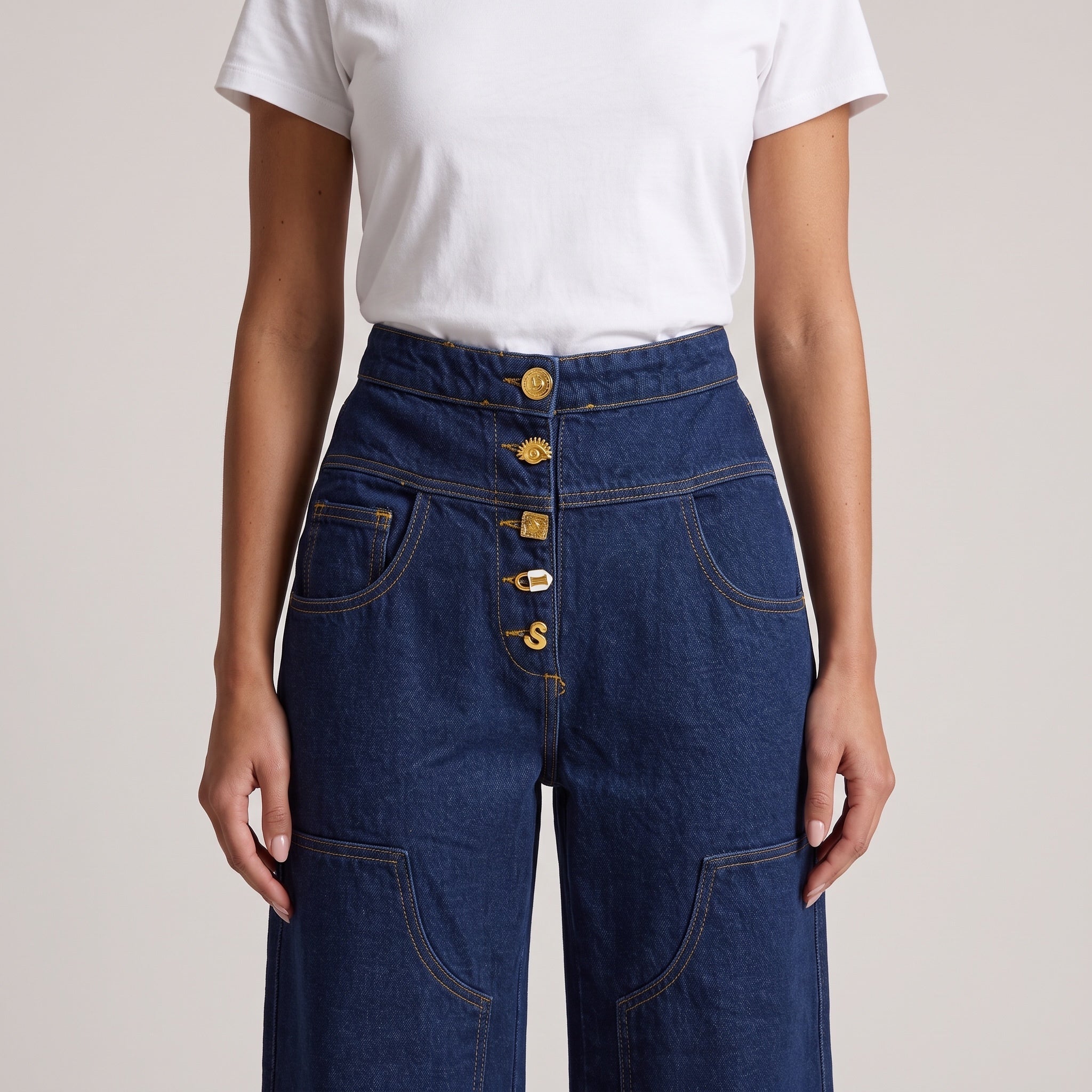 Schiaparelli Gold Charm High-Waist Wide-Leg Jeans – Dark Blue ✨
